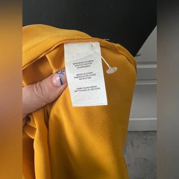 NWT | G by Gustavo Arango | Mustard  Yellow Satin Blouse | Size XL - Picture 2 of 8